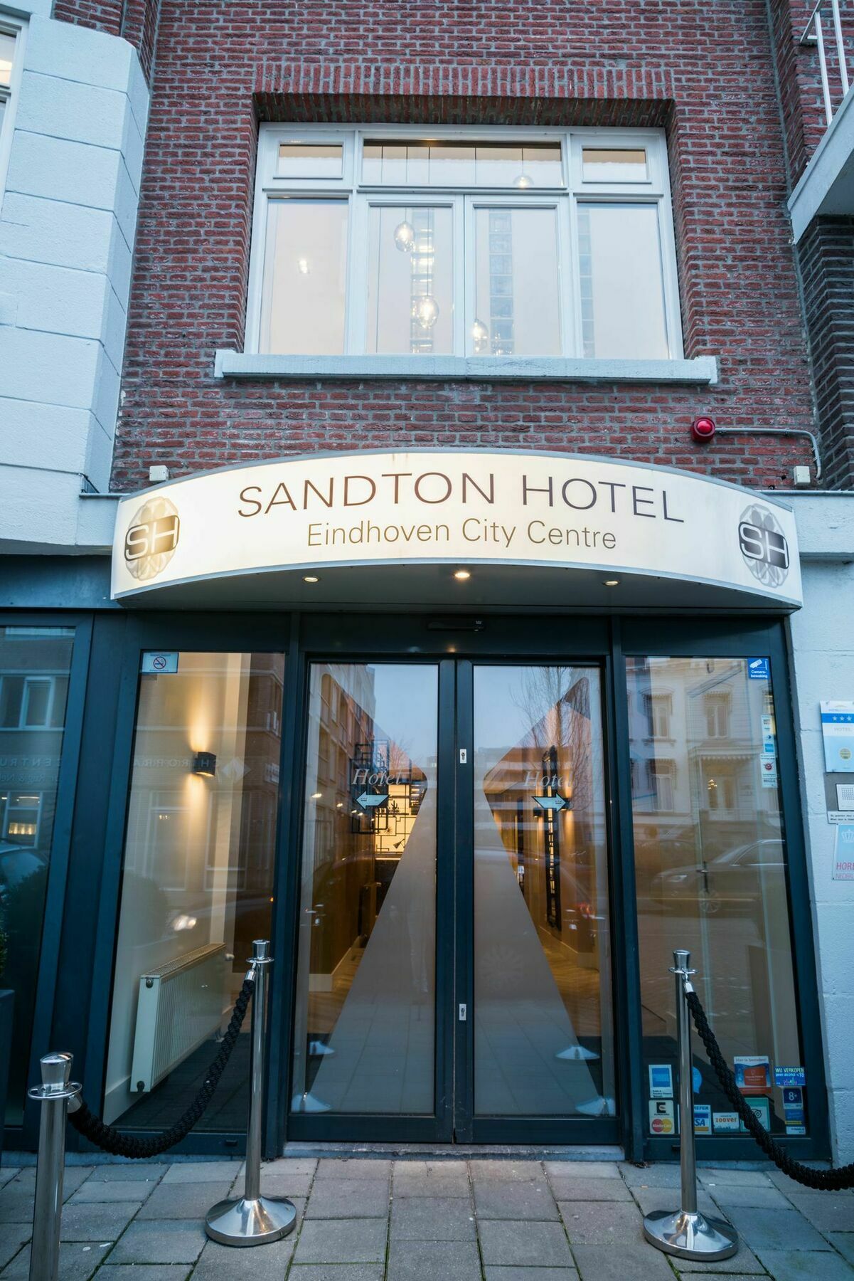 Sandton Eindhoven Centre ภายนอก รูปภาพ